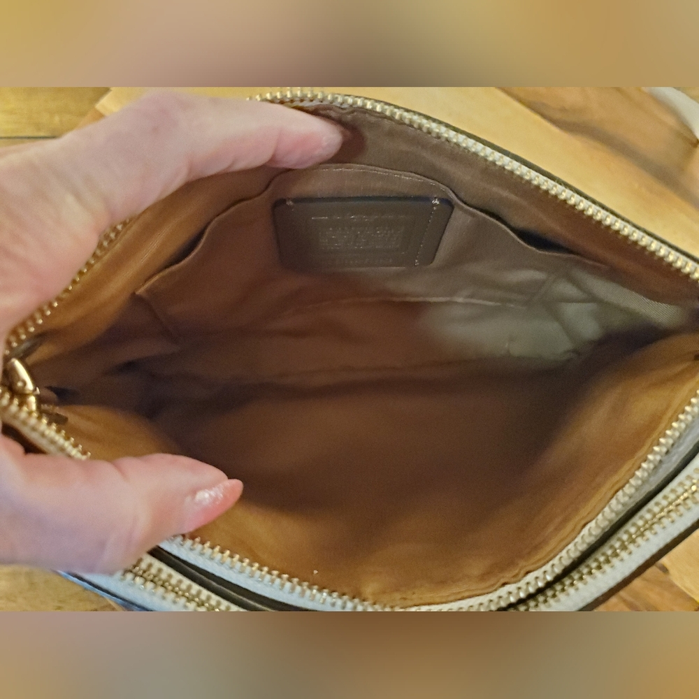 COACH MIA LEATHER CROSSBODY BAG IN GREAT GENTLY USED CONDITION! - Picture 6 of 12